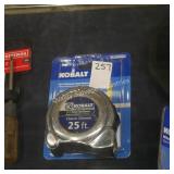 kobalt 25ï¿½ tape measure (display)