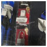 2 masterlock locks w/ keys (display)