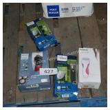 4 electric shavers