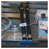 2 train air brake hoses