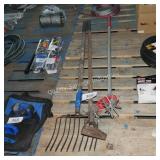 3 garden tools (damaged)