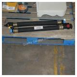 2 train air brake hoses