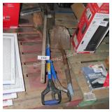 4 garden tools (damaged)