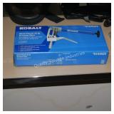 kobalt mini grease gun (display)