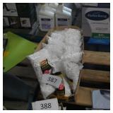 ctn of rubbermaid mop heads