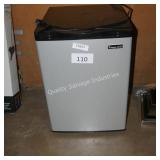 magic chef mini fridge