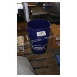 2 lowes buckets
