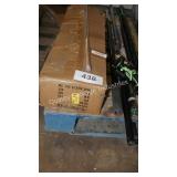 31.5ï¿½ acrylic flower stand/vase pole
