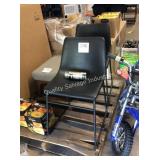 1 LOT 2 ACCENT CHAIRS