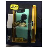 1 LOT OTTER BOX IPHONE 7 OR 8 + CASE (DISPLAY)