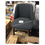 1 LOT ACCENT CHAIR