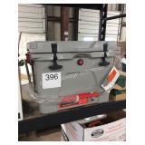 1 LOT EVERBUILT INSULATED COOLER