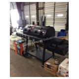 1 LOT CHAR GRILL TX TRIO GRILL