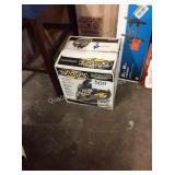 1 LOT STINGER 2.5 GAL WET/DRY VAC