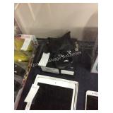 1 LOT SAMSUNG GEAR FIT2 PRO 4GB WATCH SMALL