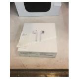 1 LOT APPLE AIRPODS (DISPLAY)
