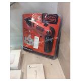 1 LOT B & D RECHARGEABLE SCREWDRIVER (DISPLAY)