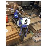 1 LOT RAZOR ELECTRIC DIRT BIKE (NO CHARGER)