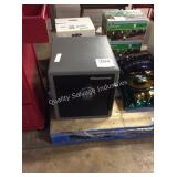 1 LOT DIGITAL SENTRY SAFE