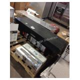 1 LOT HUSKY TRUCK TOOLBOX