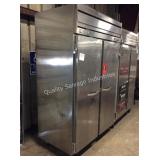 1 LOT BEVERAGE AIR 2 DOOR REFRIGERATOR