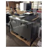 1 LOT TRU 2 DOOR REFRIGERATOR