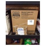 1 CTN ENGLISH WALNUT PIECES