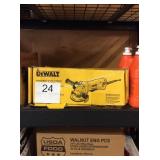 1 LOT DEWALT HD SMALL ANGLE GRINDER