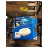 1 LOT 2 MEDICAL FOAM CUSHIONS