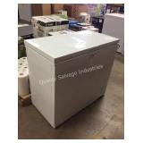 1 LOT FRIGIDAIRE CHEST FREEZER
