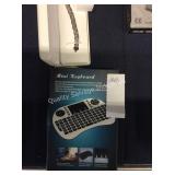 1 LOT MINI KEYBOARD (DISPLAY)