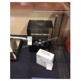 1 LOT GUARDIAN TORCH SECURITY SPOTLIGHT (DISPLAY)