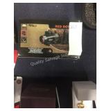 1 LOT RED DOT SCOPE (DISPLAY)