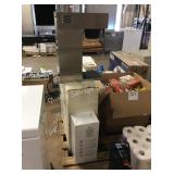 1 LOT BREW MASTER COFFEE MAKER W/ URN