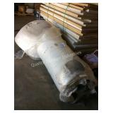 1 LOT QUEEN MATTRESS