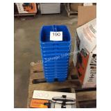 1 LOT 12 BLUE PLASTIC CADDIES