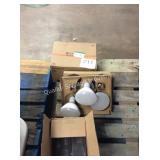 2 CTN LED LIGHT BULBS