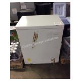 1 LOT FRIGIDAIRE 5CU FT CHEST FREEZER