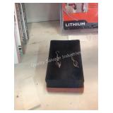 1 LOT TRADEWINDS SS EARRINGS (DISPLAY)