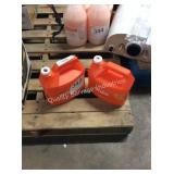 1 LOT (2) 1 GAL GOJO HAND CLEANER