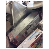 1 LOT HUSKY 61" TRUCK TOOLBOX