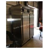 1 LOT TRAULSEN 2 DOOR REFRIGERATOR