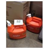 1 LOT (2) 1 GAL GOJO HAND CLEANER