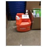 1 LOT (2) 1 GAL GOJO HAND CLEANER