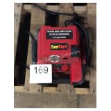 1 LOT EVERSTART JUMP STARTER