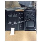 1 LOT SKULL CANDY EARBUDS (DISPLAY)