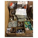 1 SKID STORE MERCHANDISE