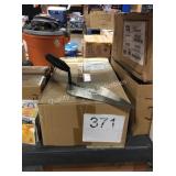 1 LOT TROWELS