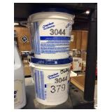 1 LOT FLOOR ADHESIVE