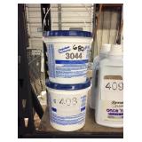 1 LOT FLOOR ADHESIVE